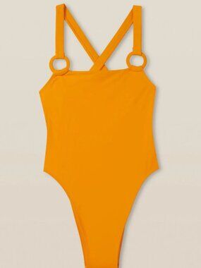 Ookioh Costa One Piece